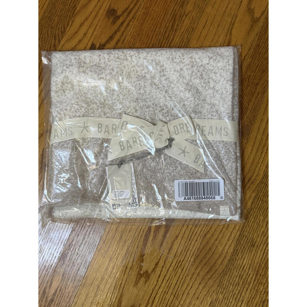 NWT Barefoot Dreams CozyChic Lite Confetti Scarf Cream-Taupe in Bow
